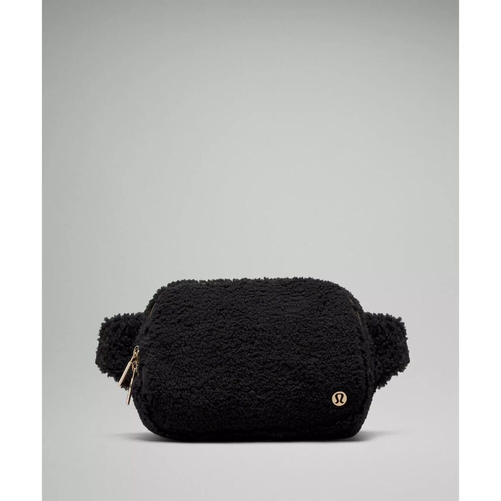 Lululemon Black & Gold Everywhere Fleece Belt Bag 1L
